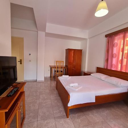 Sunlight Apartments Gjordeni Ksamil Ngoại thất bức ảnh